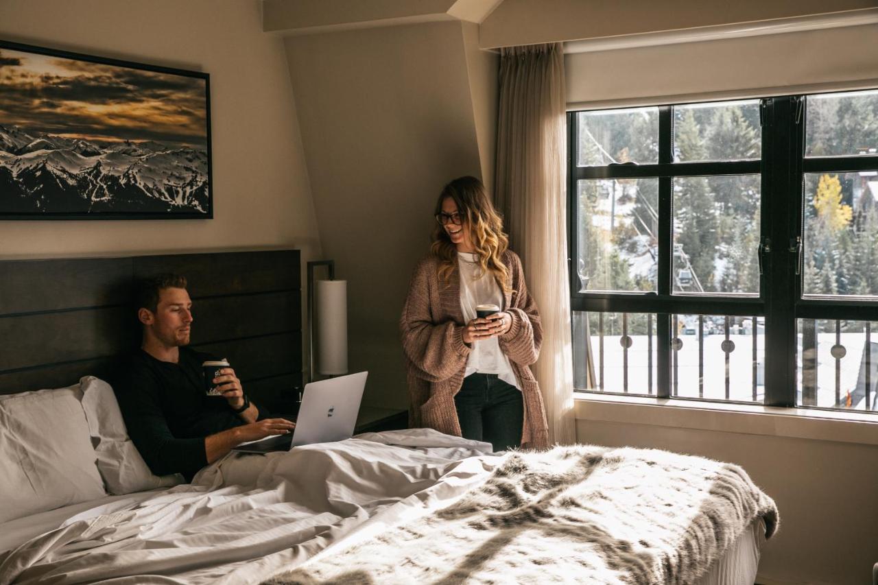 Sundial Hotel Whistler Bagian luar foto