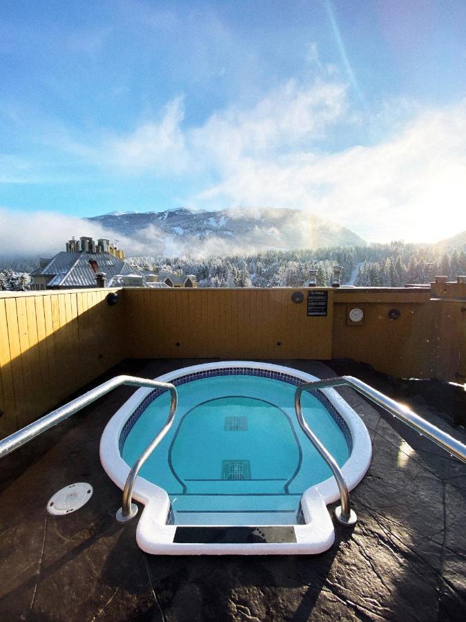 Sundial Hotel Whistler Bagian luar foto