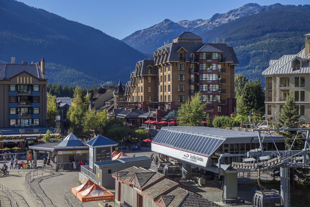 Sundial Hotel Whistler Bagian luar foto