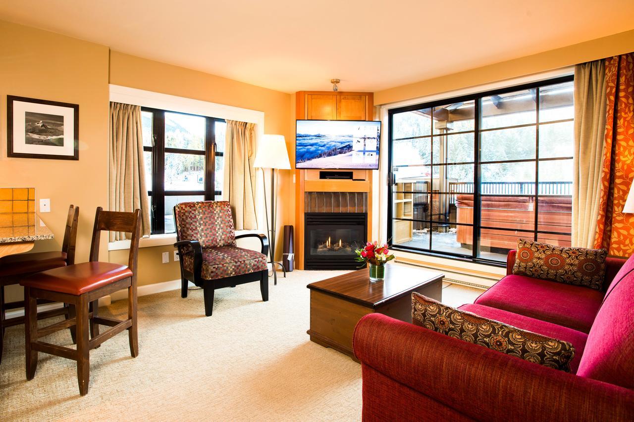 Sundial Hotel Whistler Bagian luar foto