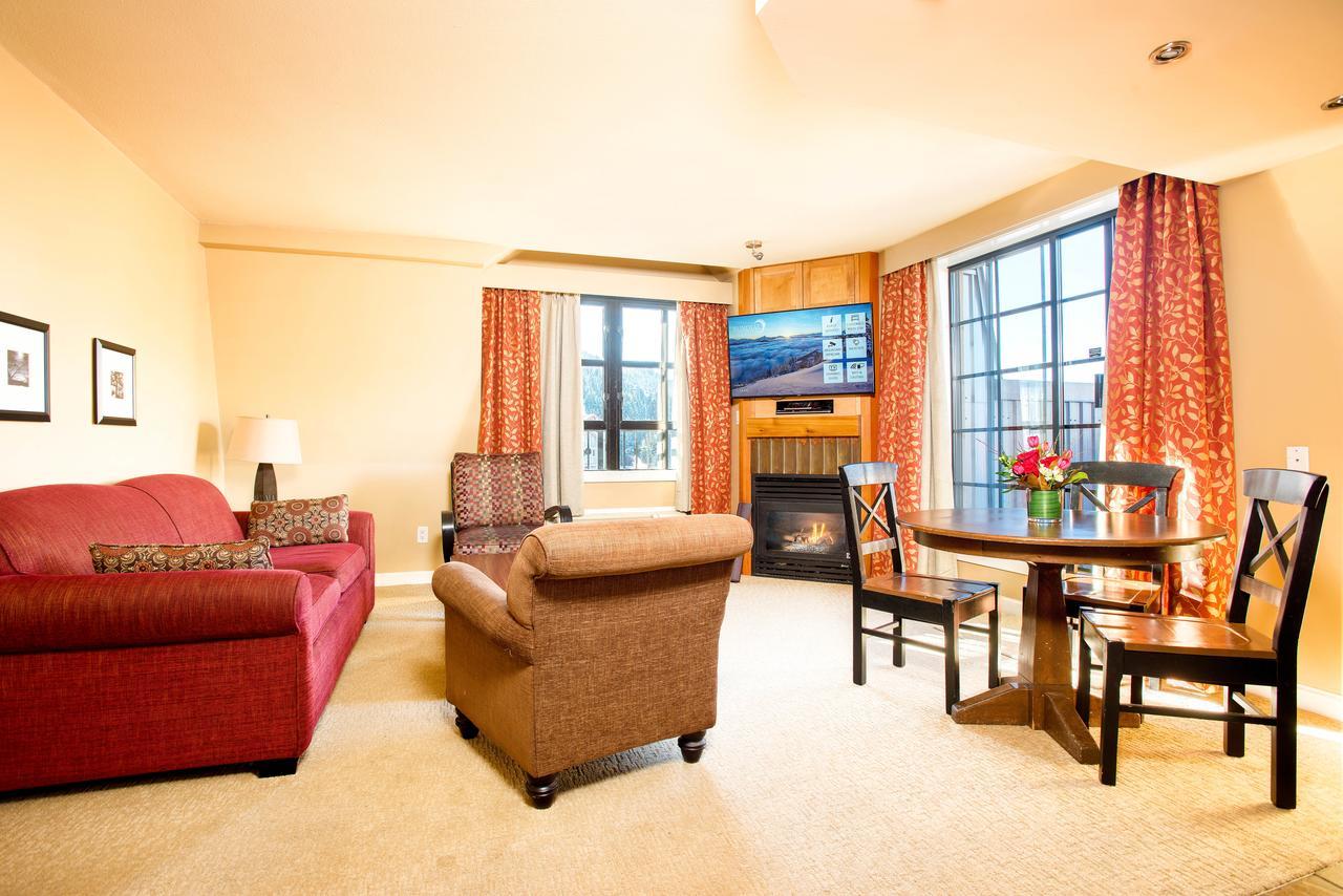 Sundial Hotel Whistler Bagian luar foto