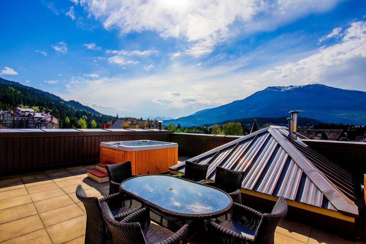 Sundial Hotel Whistler Bagian luar foto